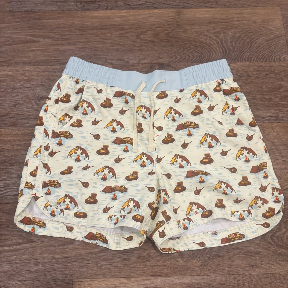 Magellan Fish Gear x Shiner Bock Swim Trunks – Men’s L – Beer Graphic Shorts